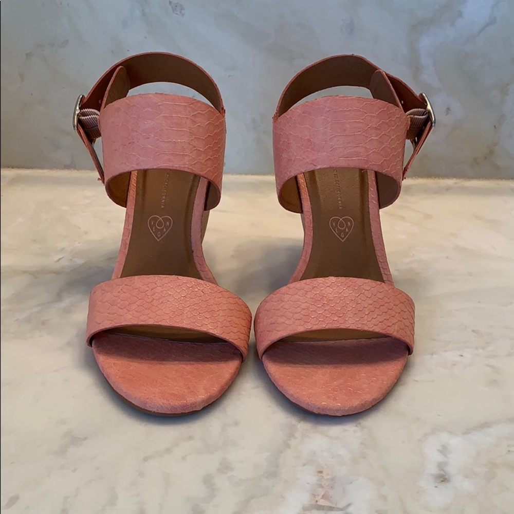 Coral faux snakeskin shoes